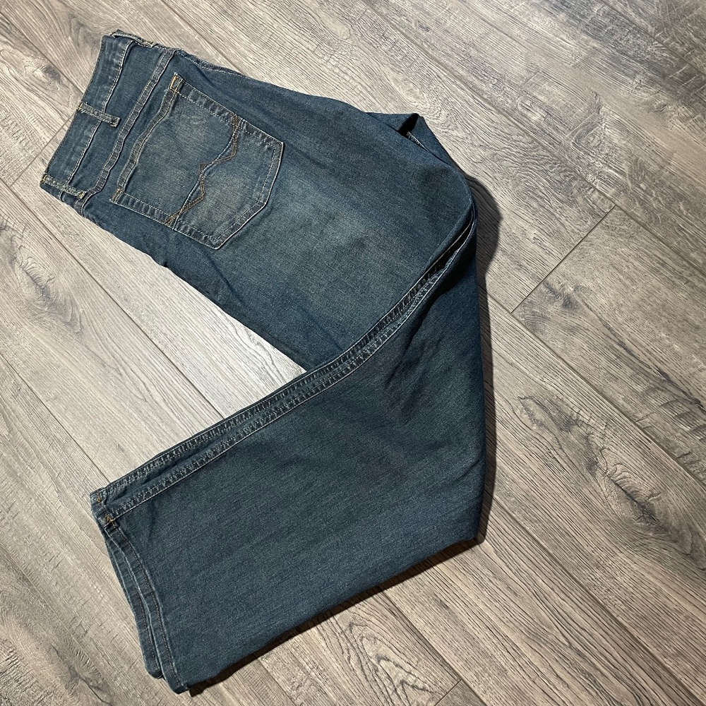 Men’s Wrangler Longhorn 36x30 Relaxed Fit Like New